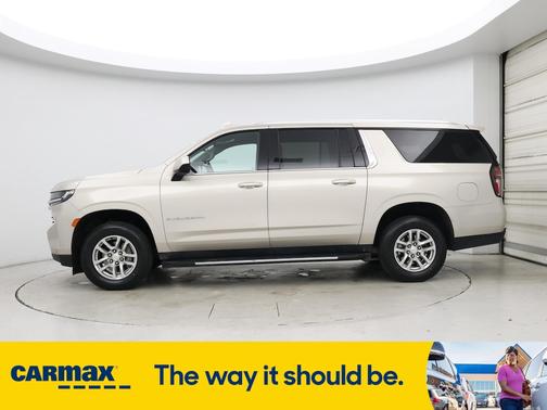 2023 Chevrolet Suburban LT