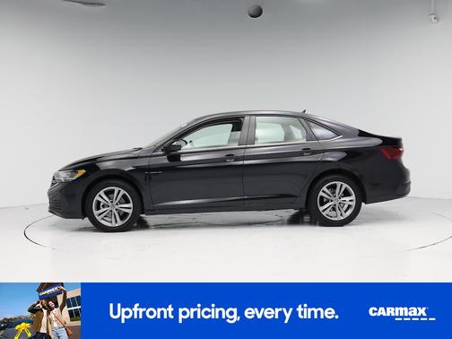 Black 2024 Volkswagen Jetta SE