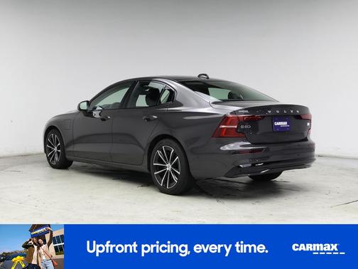 2023 Volvo S60 Recharge Plug-In Hybrid T8 Plus Dark Theme