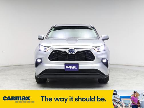 2023 Toyota Highlander Hybrid XLE