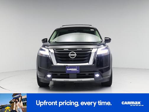 Black 2023 Nissan Pathfinder SL