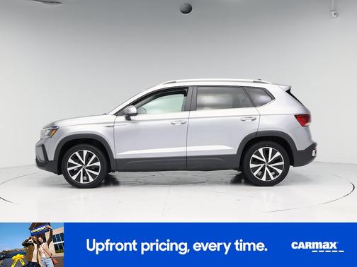 Silver 2023 Volkswagen Taos SE