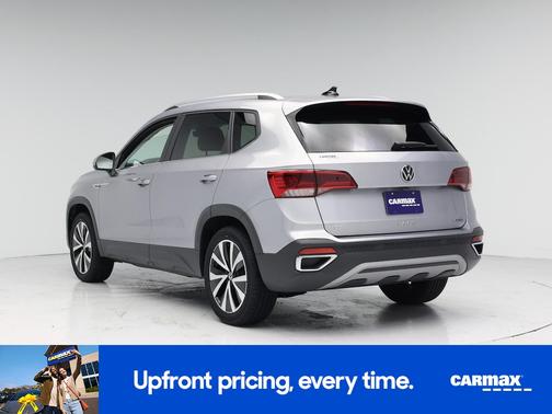 Silver 2023 Volkswagen Taos SE