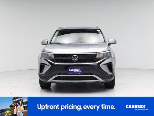 Silver 2023 Volkswagen Taos SE