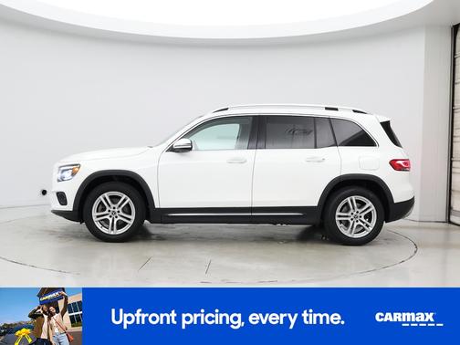 White 2022 Mercedes-Benz GLB 250