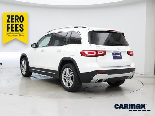 White 2022 Mercedes-Benz GLB 250