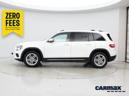 White 2022 Mercedes-Benz GLB 250