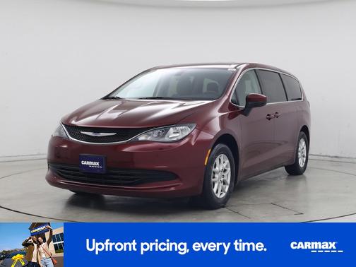 2020 Chrysler Voyager LX