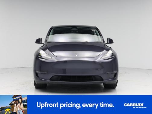 Gray 2024 Tesla Model Y Long Range