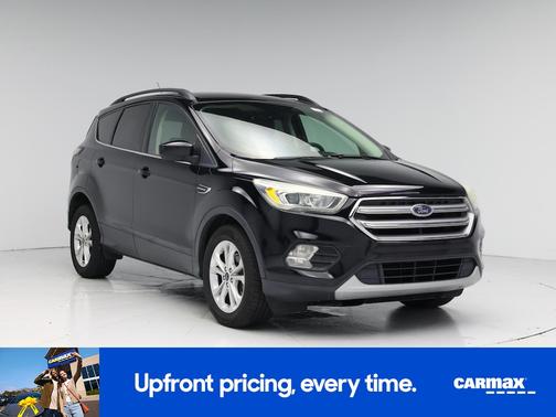 Black 2017 Ford Escape SE