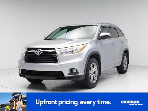 Silver 2015 Toyota Highlander XLE