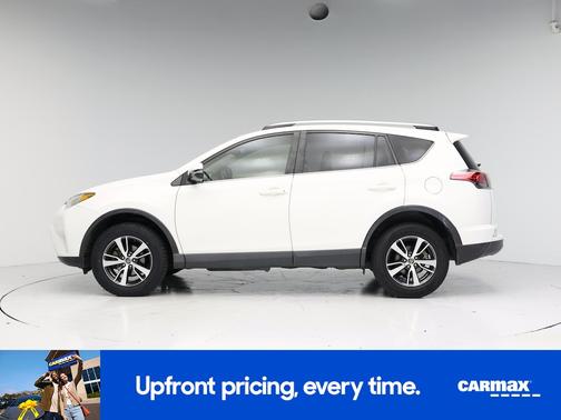 White 2018 Toyota RAV4 XLE