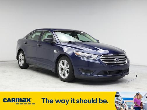 2016 Ford Taurus SE
