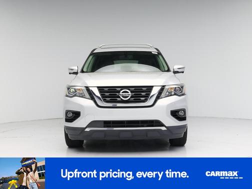 2017 Nissan Pathfinder Platinum