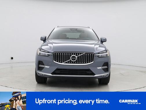 Gray 2023 Volvo XC60 B5 Ultimate Bright Theme