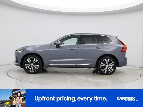 Gray 2023 Volvo XC60 B5 Ultimate Bright Theme