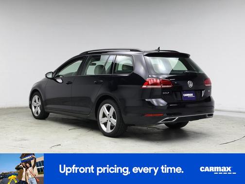 2019 Volkswagen Golf SE