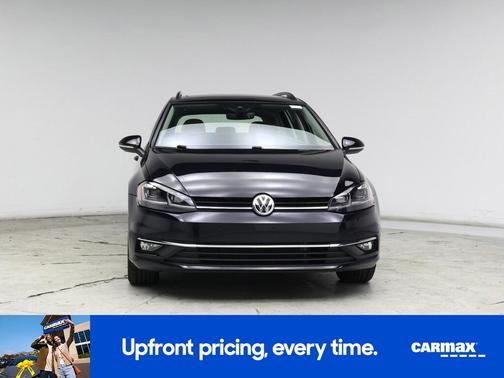 2019 Volkswagen Golf SE