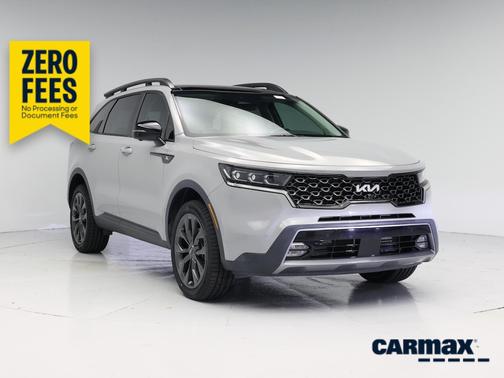 Gray 2023 Kia Sorento SX