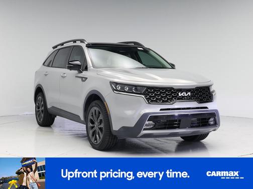 Gray 2023 Kia Sorento SX
