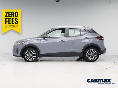 Blue 2021 Nissan Kicks SV