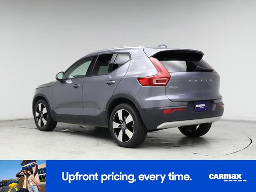 2019 Volvo XC40 T5 Momentum