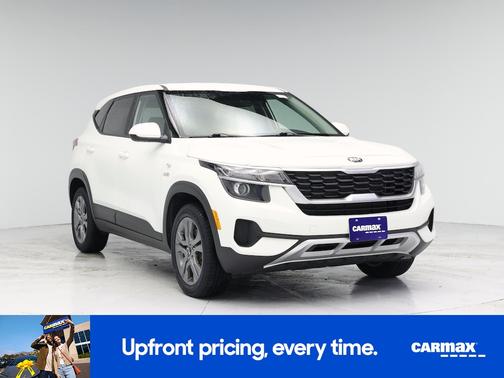 White 2021 Kia Seltos LX