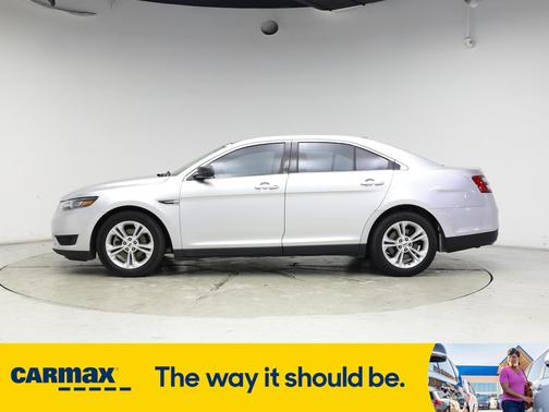 2017 Ford Taurus SE