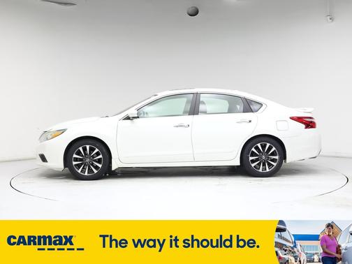 2016 Nissan Altima SV