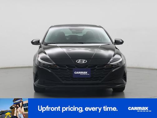 Black 2023 Hyundai ELANTRA SEL