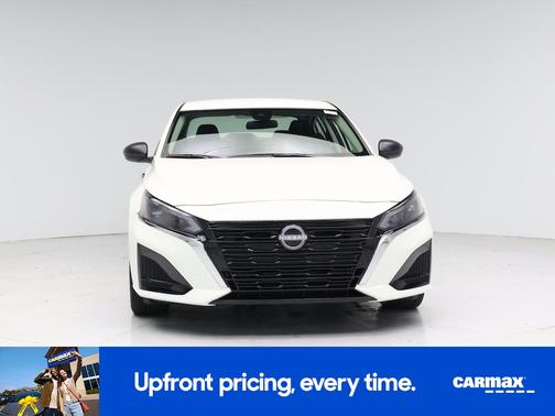 White 2025 Nissan Altima SV