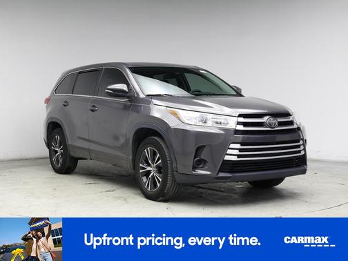 Gray 2018 Toyota Highlander LE