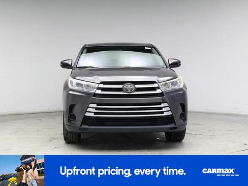Gray 2018 Toyota Highlander LE