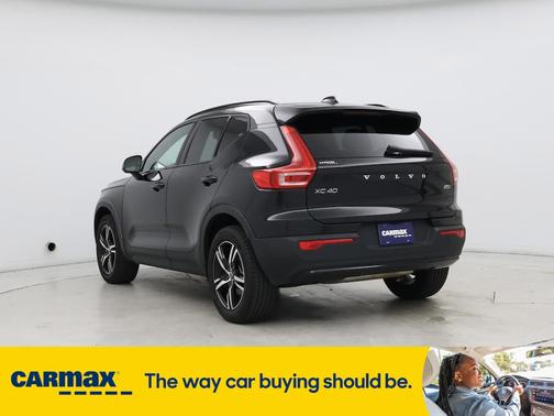 2024 Volvo XC40 B5 Core Bright Theme