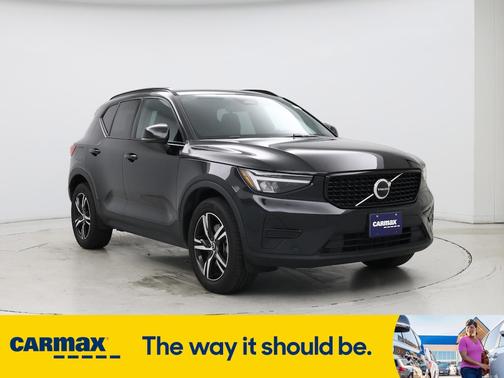 2024 Volvo XC40 B5 Core Bright Theme