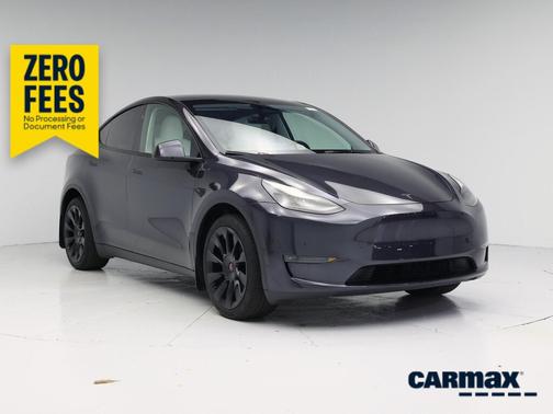 Gray 2024 Tesla Model Y Long Range