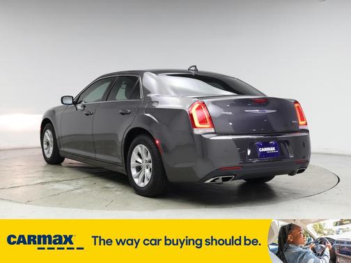 2021 Chrysler 300 Touring