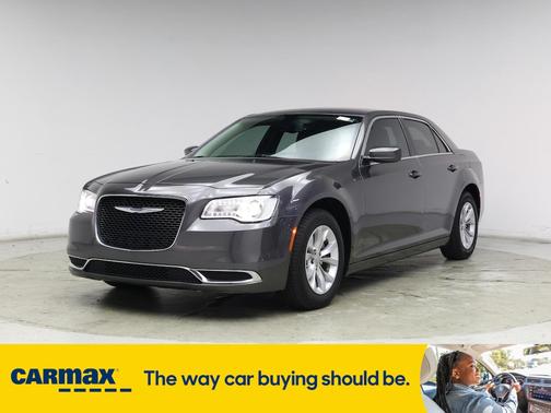 2021 Chrysler 300 Touring