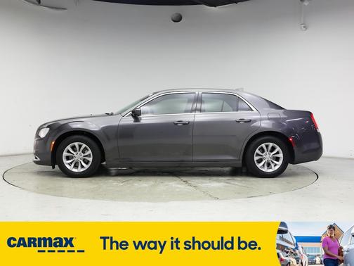 2021 Chrysler 300 Touring