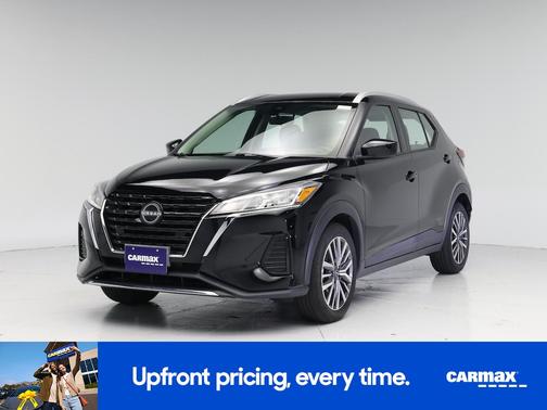 Black 2022 Nissan Kicks SV