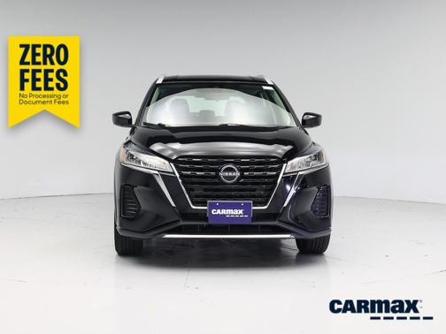 Black 2022 Nissan Kicks SV