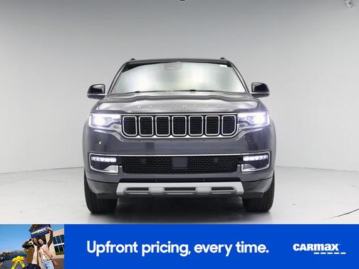 Gray 2023 Jeep Wagoneer Series II