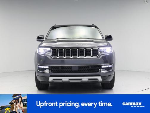 Gray 2023 Jeep Wagoneer Series II