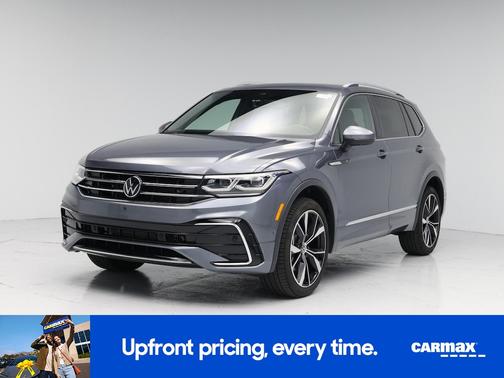 Gray 2022 Volkswagen Tiguan SEL R-Line