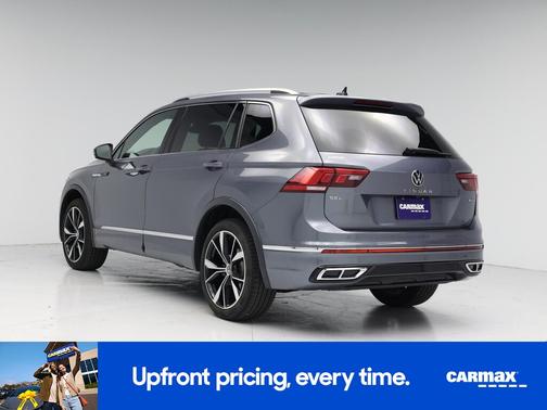 Gray 2022 Volkswagen Tiguan SEL R-Line