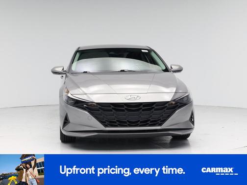 Gray 2022 Hyundai ELANTRA SEL