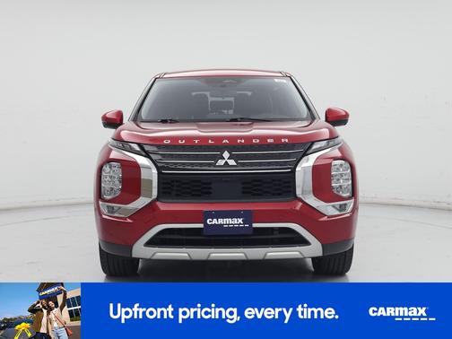 Red 2023 Mitsubishi Outlander SE
