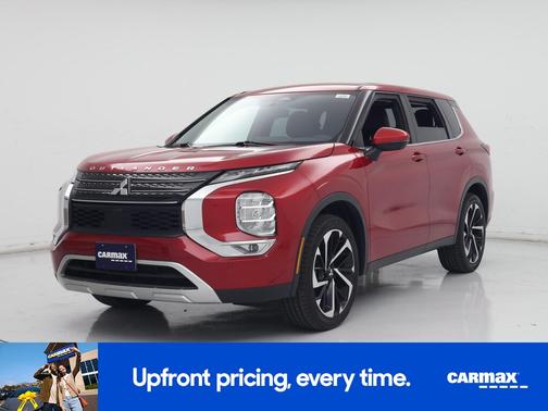 Red 2023 Mitsubishi Outlander SE