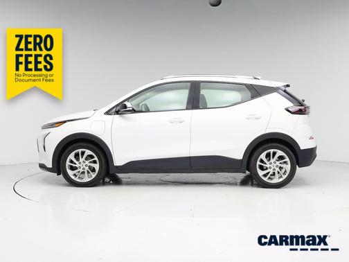 White 2023 Chevrolet Bolt EUV LT