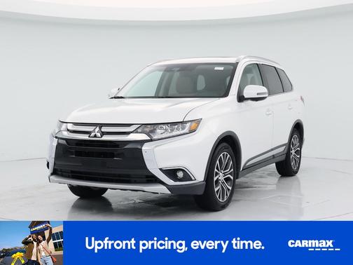 White 2018 Mitsubishi Outlander SEL